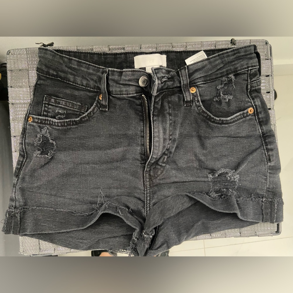 H&M High Wasted Black Denim Shorts
